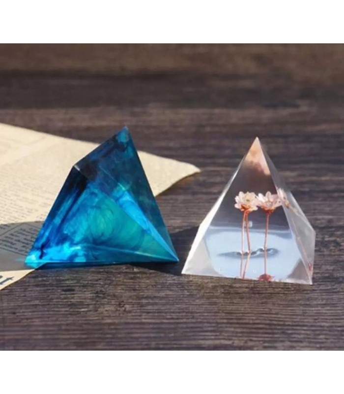 Molde de silicona piramide 3D 95mm