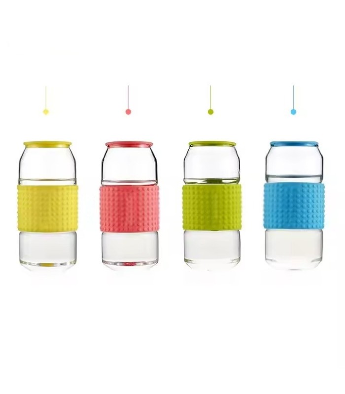 Vaso de vidrio, forma de lata con funda antidesliz