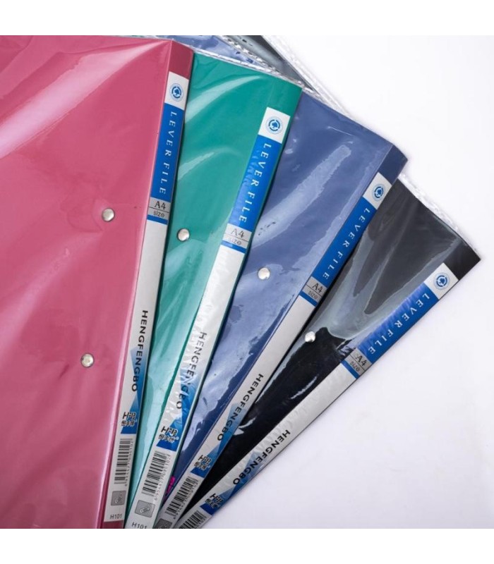 Carpeta con clip color liso A4