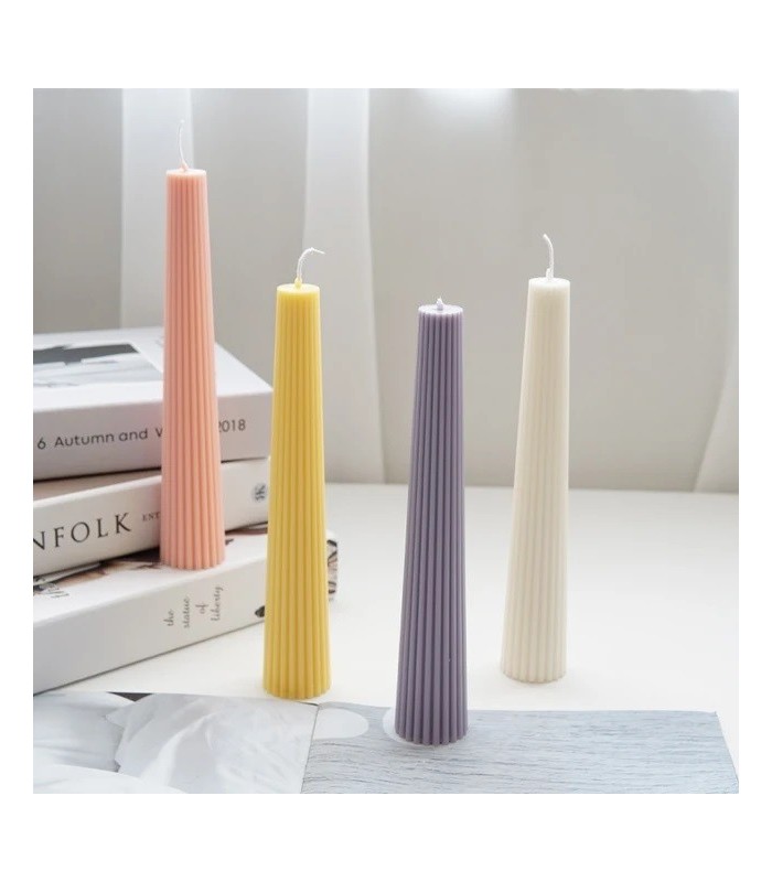 Molde acrílico cono acanalado 27x7.9cm